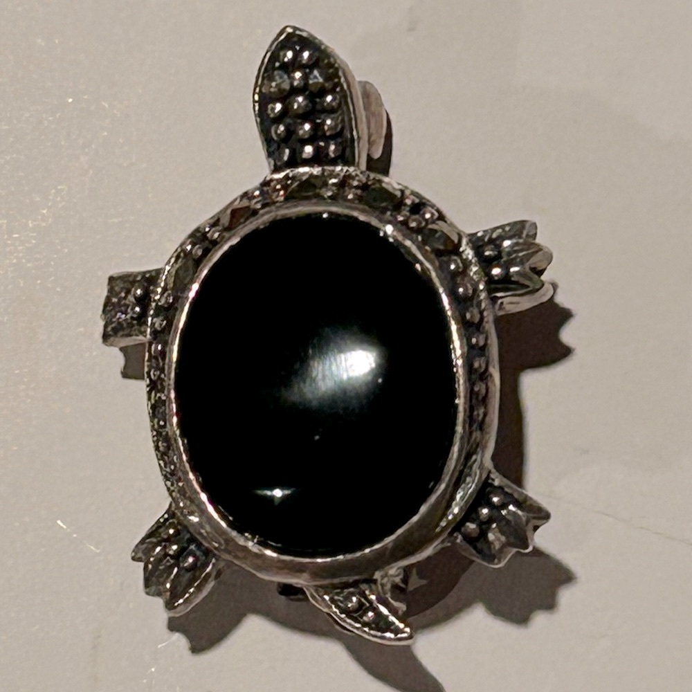Vintage Turtle Brooch Pin